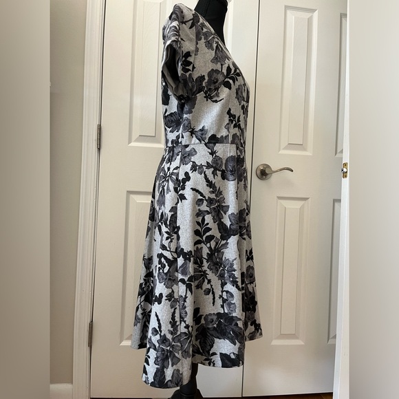 Talbots Black and Gray Floral Wool Blend Dress Size 8 - Picture 2 of 13